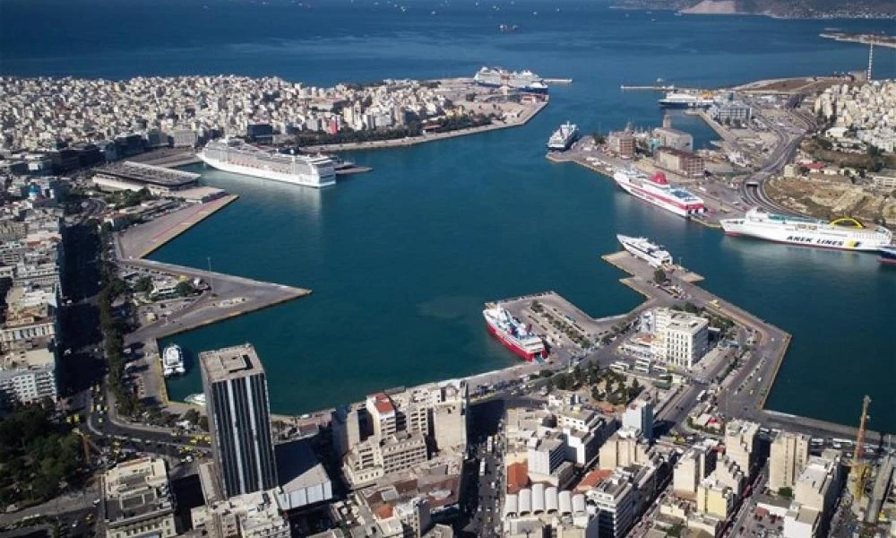 Πειραιάς: 66χρονος έπεσε στο λιμάνι-Ανασύρθηκε νεκρός από το λιμενικό